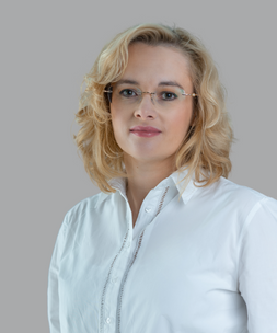 Dr Magdalena Zwolińska